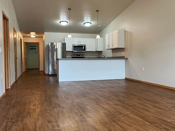 2nd image of 677 Mayfair St #785-1