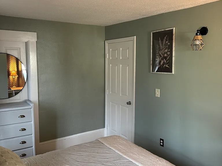 40 Russell St — Photo 17