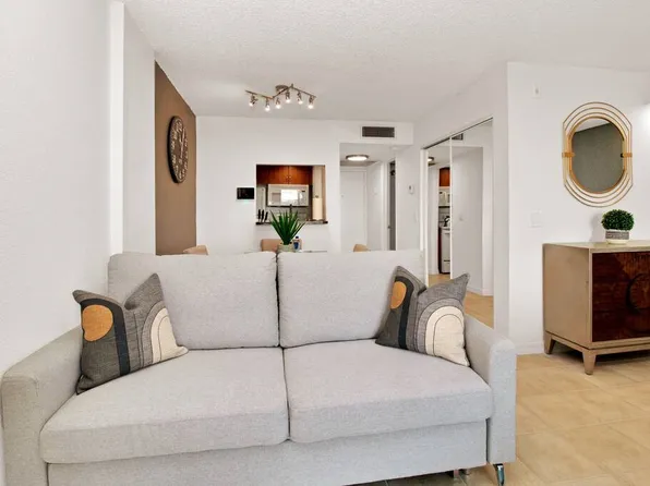 (undisclosed Address), Palm Beach, FL 33480