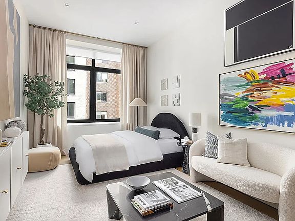 3rd image of 435 W 19th St APT 4A