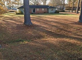 2048 Us Highway 301 N, Selma, NC 27576
