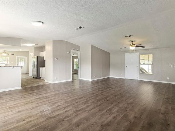 4th image of 14080 SE 92nd Ct