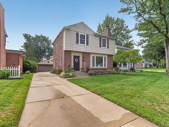 3rd image of 1037 W Selfridge Blvd