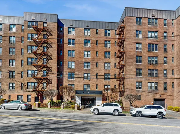 77 Bronx River Road #4C, Yonkers, NY 10704