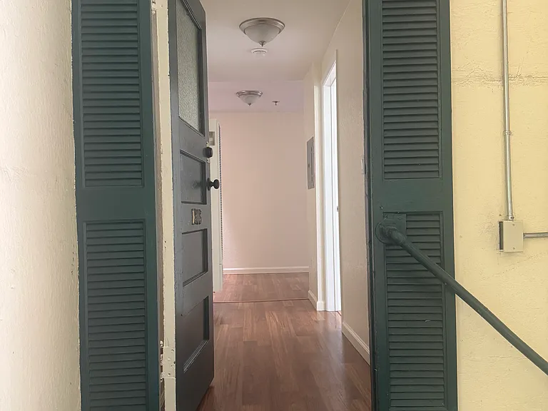 1501 Larkin St — Photo 6