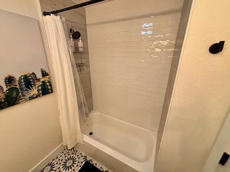 2409 Princeton Dr — Photo 32