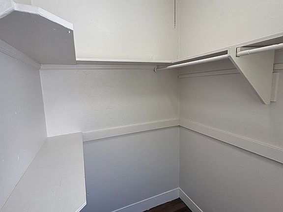 4th image of 3968-3974 Oregon St #3970