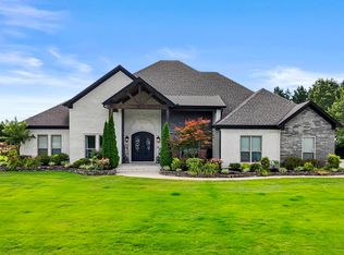 642 Morris School Rd, Searcy, AR 72143