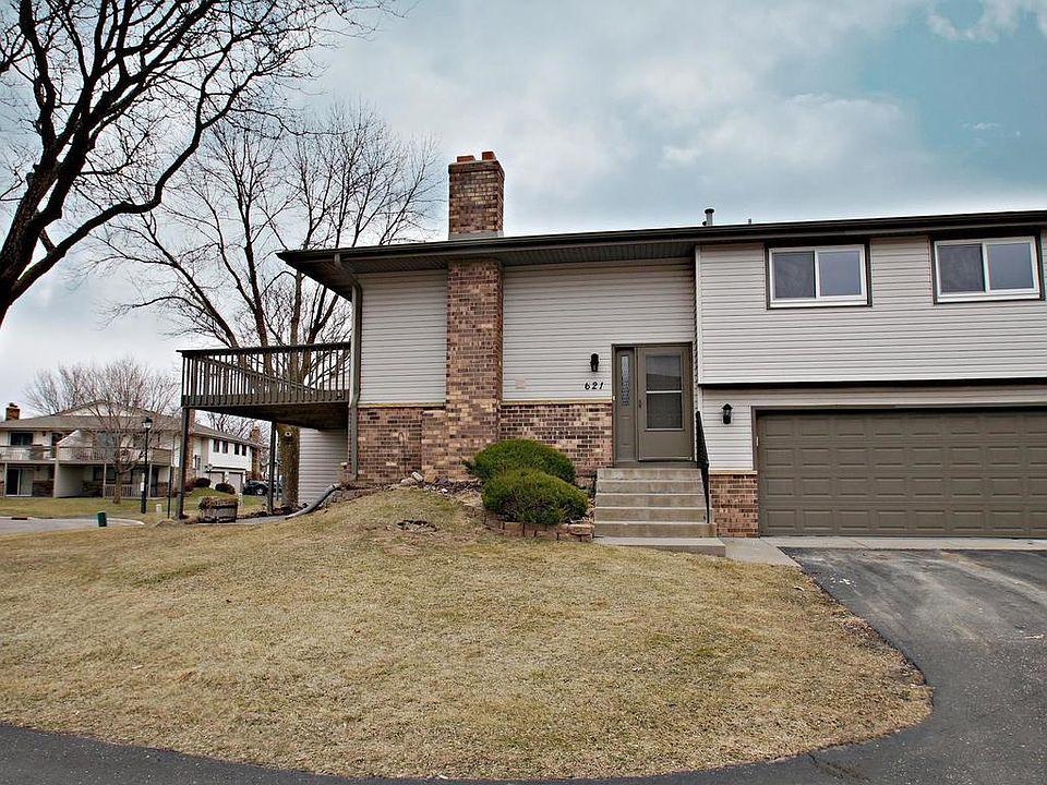 1st image of 621 Portland Pl