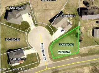 52 Bluebird Ct, Winona, MN 55987
