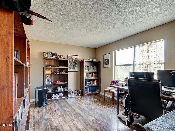 5th image of 29 Rylin Ln