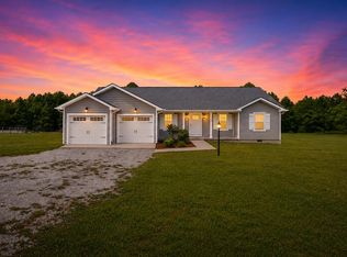 446 Stanley Hood Rd, Crossville, TN 38571