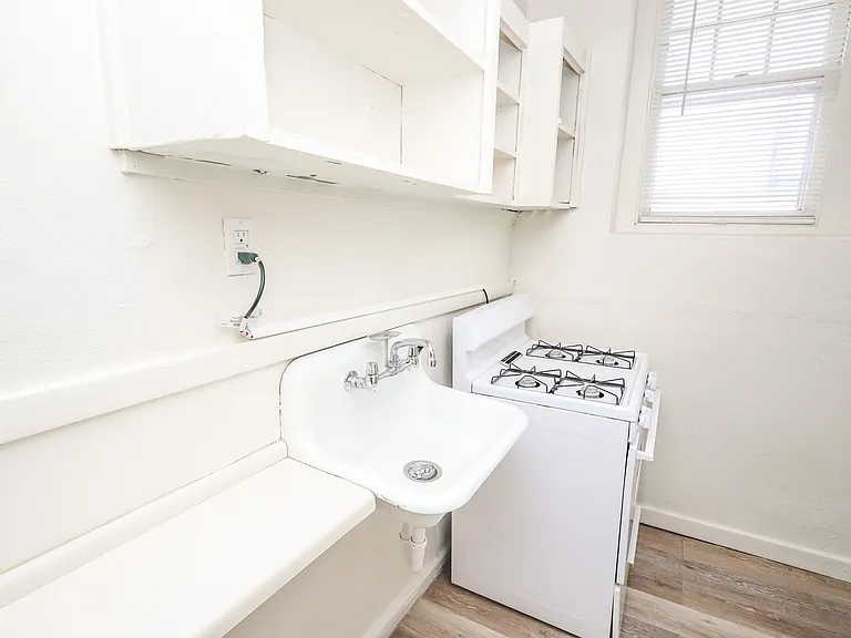 Santa Rosa Apartments — Photo 45