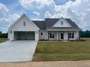 270 Spry Way, Killen, AL 35645