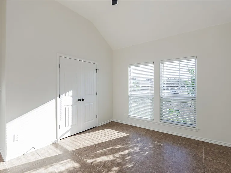 4025 Puget Sound Dr — Photo 31