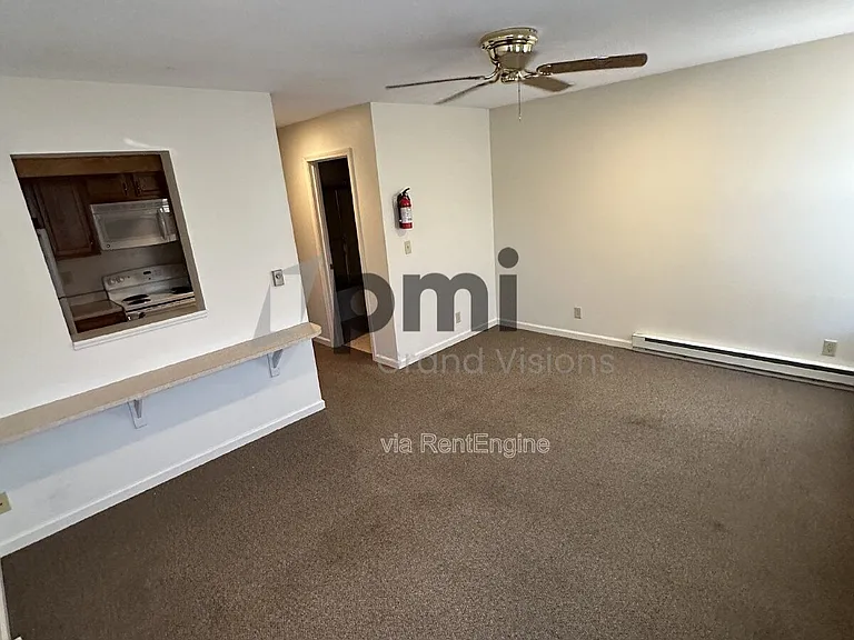 1308 Arthur Ave #8 — Photo 2
