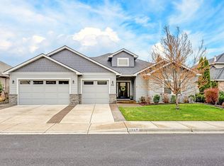 988 Pumpkin Rdg, Eagle Point, OR 97524