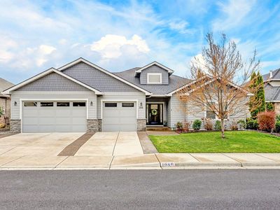 988 Pumpkin Rdg, Eagle Point, OR, 97524