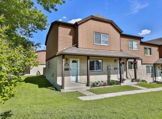 Ridge Pointe, Edmonton, AB T5A 4N1