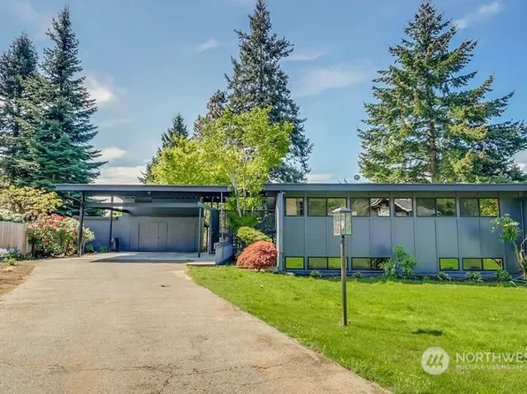 121 SW 194th Street, Normandy Park, WA 98166