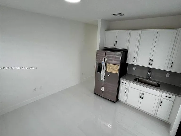 14429 SW 19th St #1 — Photo 5
