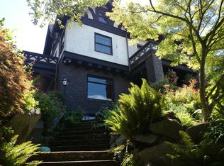 1307 E Boston St, Seattle, WA 98102