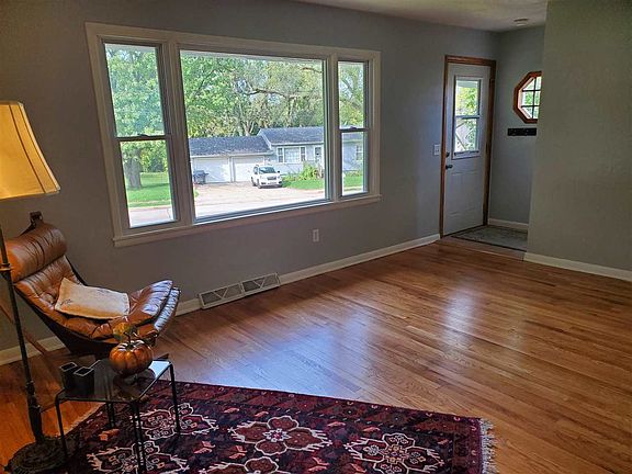 5th image of 6978 Hiatt Dr