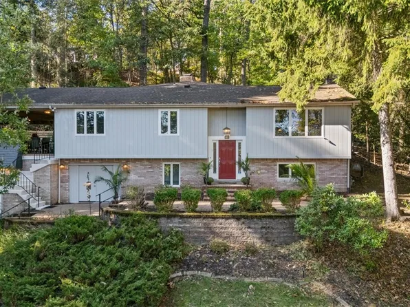 106 Dogwood Ln, McKnight, PA 15237