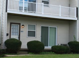 3950 Royal Liverpool Dr UNIT A, Uniontown, OH 44685