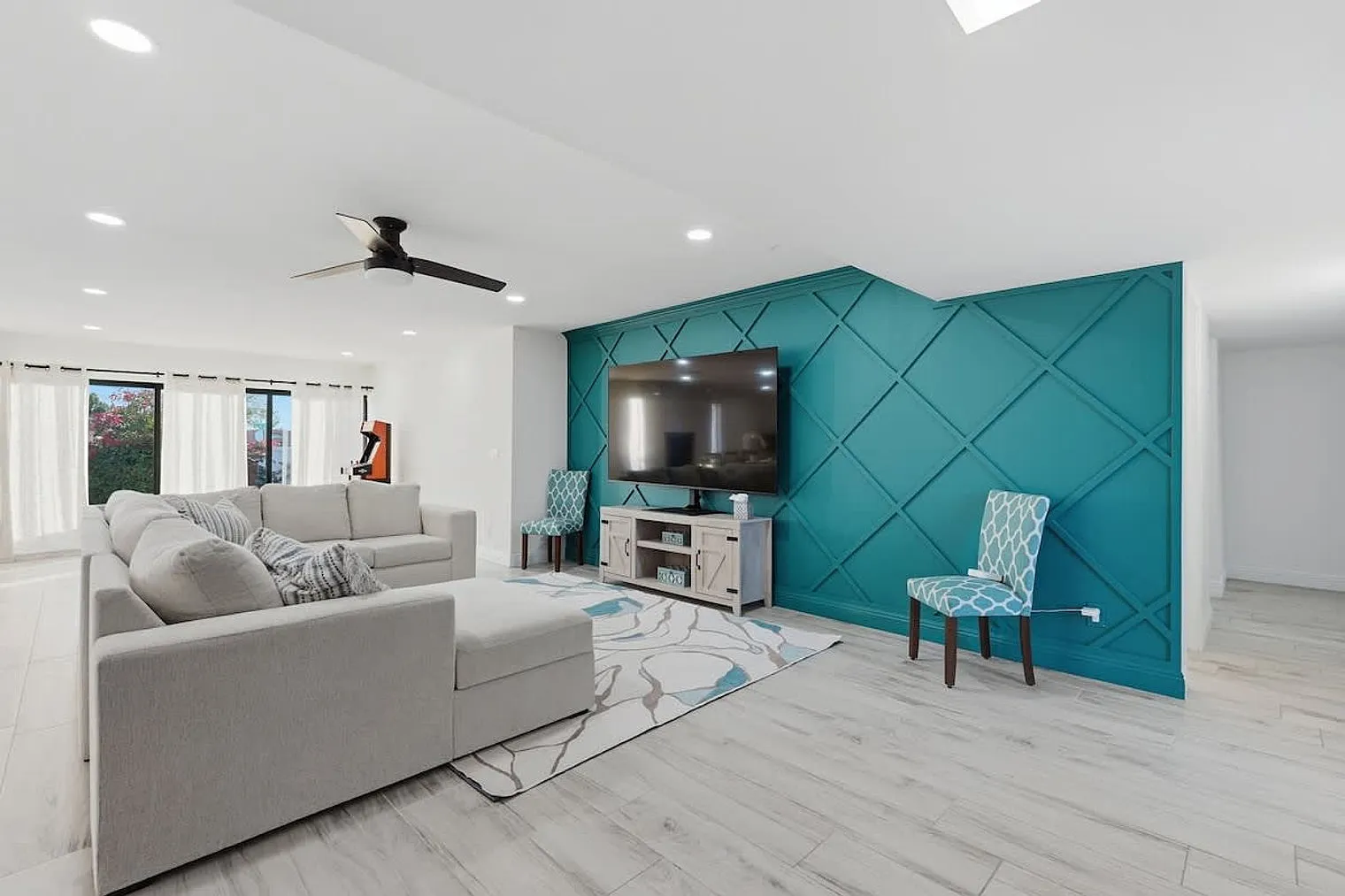 4 bed, 3.0 bath, $4,672 — Photo 1