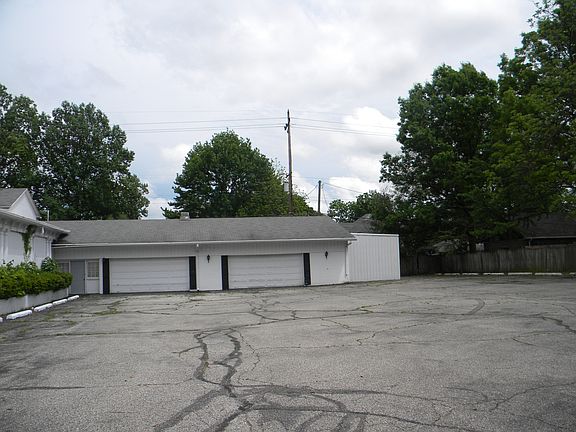 3rd image of 602 S 7th St