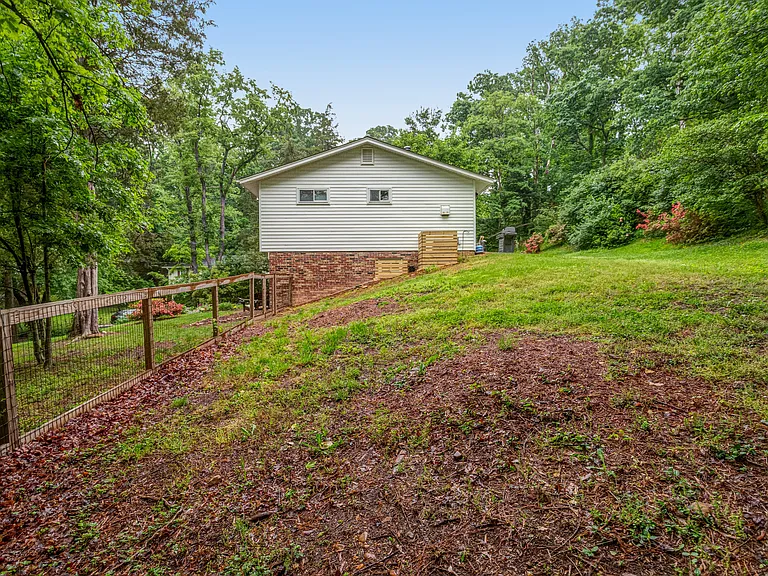 8805 Menard Ct — Photo 31