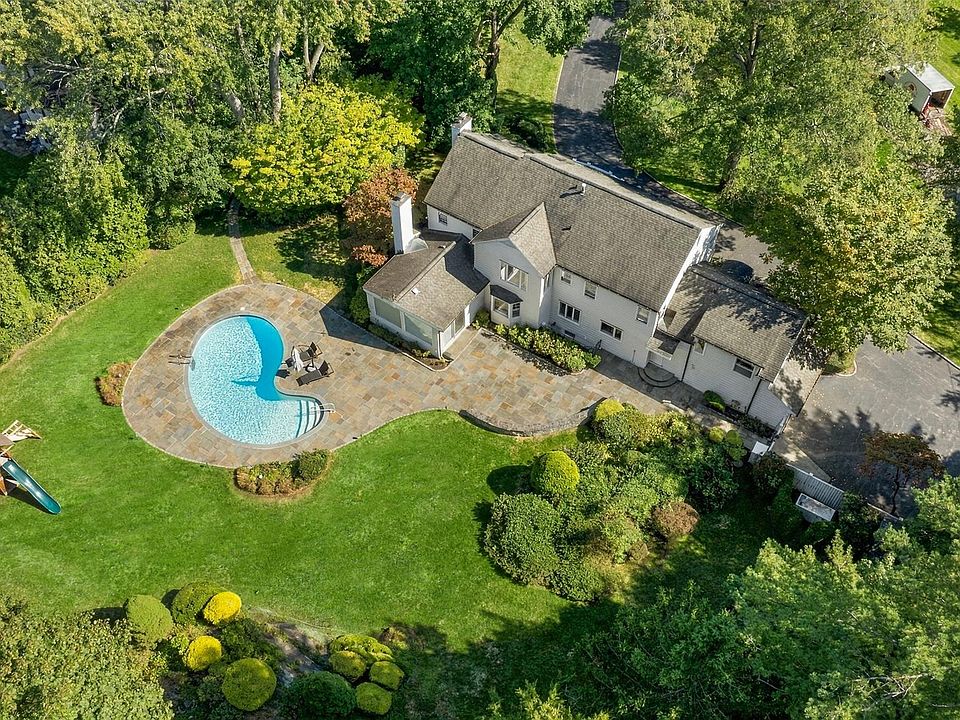 1st image of 441 Sterling Road