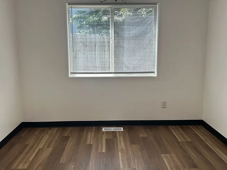 2162 Crater Lake Ave #A-D — Photo 3