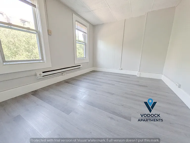 212 Lyman St #3L — Photo 9