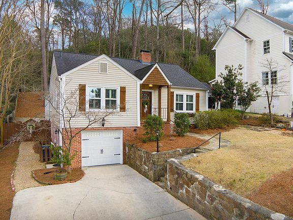 2nd image of 307 Ridge Rd