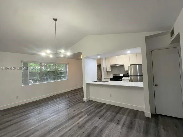 15330 SW 106th Ave #519 — Photo 1