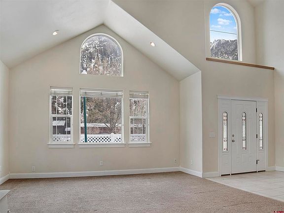 5th image of 1610 Oak Street