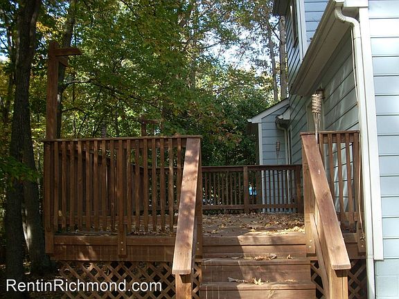 2nd image of 810 Vickilee Ct