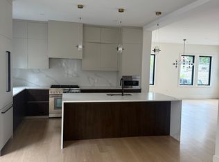 116 Thorndike St #1, Brookline, MA 02446