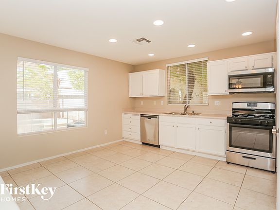 4th image of 8817 Pine Pitch Dr