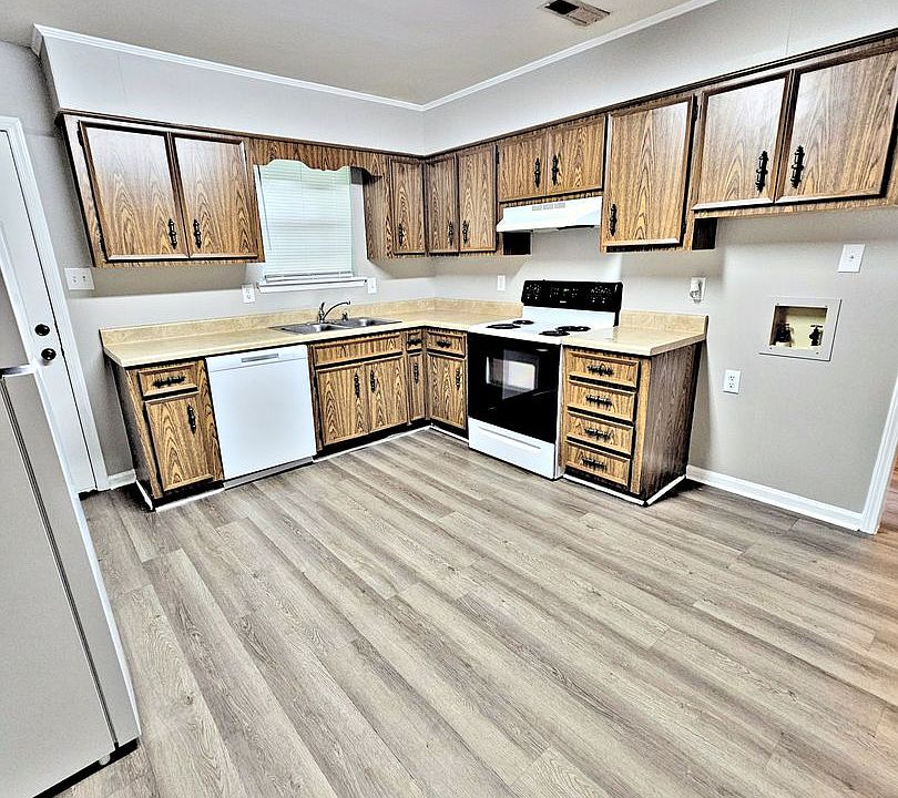 1st image of 1606 N St SE #7622d7fda