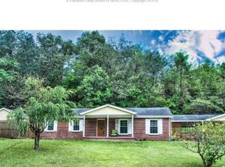 448 Church Rd, Elkview, WV 25071