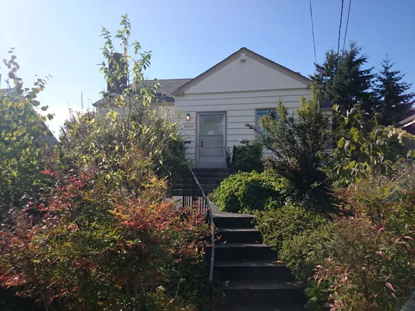 8333 12th Ave NW, Seattle, WA 98117