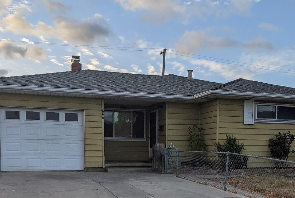 1st image of 886 Jeanne Ave