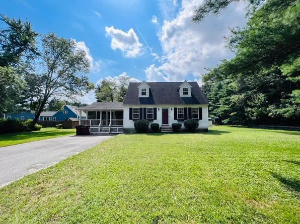 30 Summit St, Middleboro, MA 02346