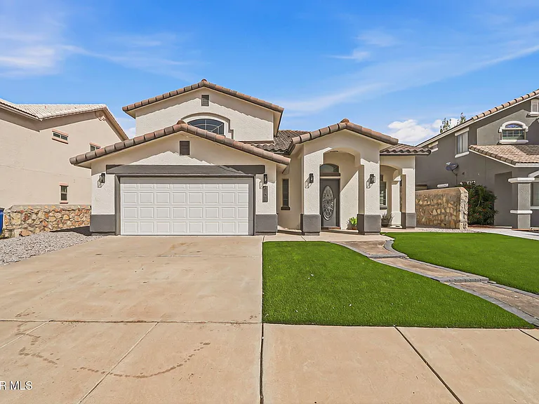3121 Tierra Paola Ln — Photo 1