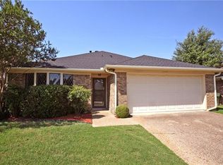 2938 Big Oaks Dr, Garland, TX 75044