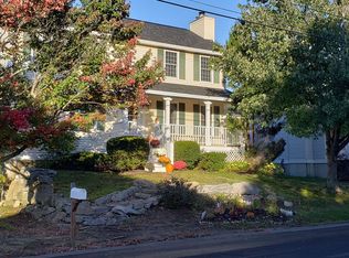 22 Ashmere Dr, Manchester, NH 03109