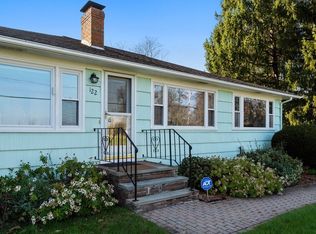 122 Uxbridge Rd, Sutton, MA 01590